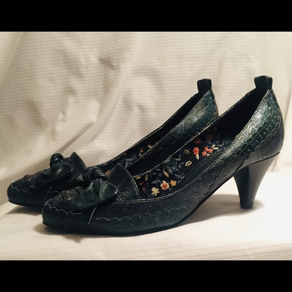 NWT Not Rated Pumps